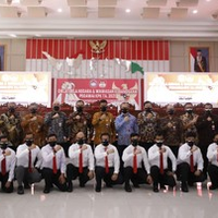 kpk-lantik-18-pegawai-jadi-asn-usai-lulus-diklat-bela-negara