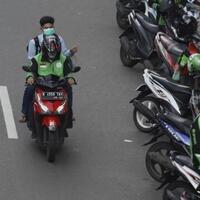 servis-di-bengkel-resmi-driver-ojek-online-pengguna-motor-yamaha-dapat-dic-50