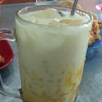 njajan-di-kedai-cendol-dawet-mbak-ndari-bikin-heppy