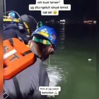 sinyal-lemot-ngeluh-lihat-perjuangan-petugas-perbaikan-kabel-sinyal-bawah-laut-ini