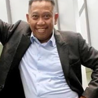 tukul-arwana-diduga-pendarahan-otak-dilarikan-ke-rumah-sakit