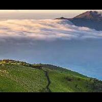 menyusuri-tol-kayangan-melihat-keindahan-merbabu-dan-merapi-dari-dekat