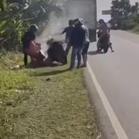 viral-paket-kiriman-kurir-ninja-terbakar