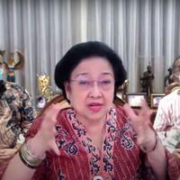 megawati-soekarnoputri-sebut-kader-yang-tidak-loyal-bisa-dipecat