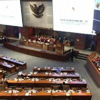 wow-gaji-besar-anggota-dpr--ditanggung-negara-seumur-hidup