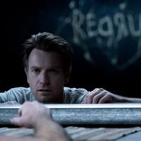 anak-ini-bisa-lihat-makhluk-halus-di-doctor-sleep-2019