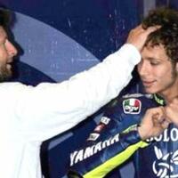 ayah-valentino-rossi-sebut-vr46-akan-pilih-ducati-karena-cinta-ke-yamaha-sudah-luntur