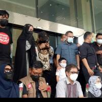 para-mantan-pegawai-kpk-yang-dipecat-diajak-masuk-pks