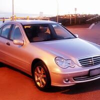 review-mercedes-benz-w203-dan-tips-membelinya