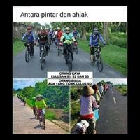 lihat-gambar--antara-pintar-dan-akhlak-mana-yang-lebih-berguna