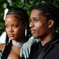 selamat-rihanna-hamil-anak-aap-rocky