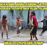 santuy-yang-penting-yakin-kumpulan-momen-kocak-orang-orang-saat-kehujanan