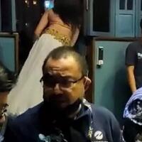 video-direksi-transjakarta-diduga-rapat-sambil-nonton-tari-perut-ikut-joget