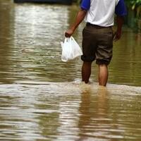 banjir-rendam-permukiman-pondok-pinang-jaksel-berasal-dari-luapan-kali-pesanggrahan