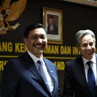 luhut-ke-investor-jangan-sungkan-hubungi-saya-jika-alami-kesulitan-berinvestasi