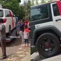 warga-desa-belikan-kado-ultah-anak-3-mobil-mewah