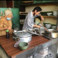 banyak-muslim-jadi-korban-gara-gara-penjual-mie-bakso-tak-bilang-pakai-bahan-babi