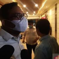 sempat-menolak-dijemput-paksa-haris-azhar-tiba-di-polda-metro-jaya