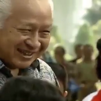 cerita-pedagang-dikunjungi-presiden-jokowi-enggak-boleh-ngomong-apa-apa-cuma-boleh