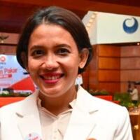 sosok-dewan-pakar-pks-beragama-non-muslim-evalina-heryanti-punya-prestasi-ini