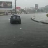 solo-dikepung-banjir-walkot-gibran-cari-solusi-sebut-banjir-kiriman-dari-boyolali