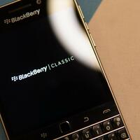 wow-blackberry-kembali-jual-hak-paten-ke-huawei