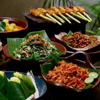 7-fakta-dan-keunikan-masakan-indonesia