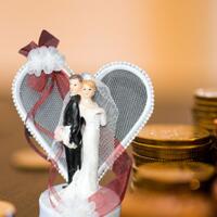 inilah-4-alasan-paling-umum-mengapa-pasangan-melebihi-anggaran-pernikahan-mereka