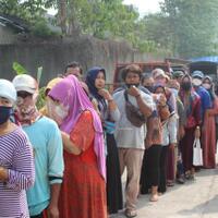 minyak-mahal-banyak-stok-atau-minyak-murah-tapi-langka-emak-emak-dibuat-emosi