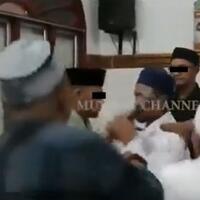 protes-ceramah-ustaz-jelek-jelekkan-kepala-negara-jemaah-hampir-dikeroyok