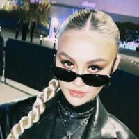 agnez-mo-sebut-nasi-padang-saat-diwawancara-oleh-grammy