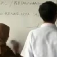 banyak-guru-yang-tidak-dihargai-murid-ini-pentingnya-pendidikan-moral-dan-adab
