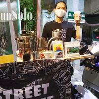 pemuda-ini-jualan-kopi-pakai-vespa-di-karanganyar-bisa-jadi-ide-bisnis