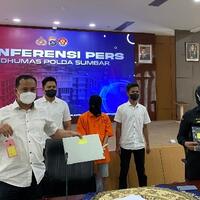 sakit-hati-diputus-pacar-seorang-pria-posting-gambar-tak-senonoh