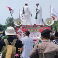 massa-aksi-bela-islam-2503-mulai-berdatangan-ke-patung-kuda