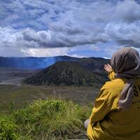 pengalaman-pemuda-jompo-naik-sepeda-motor-ke-bromo-bikinbanggaindonesia