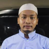 dhia-ul-haq-ditangkap-di-pondok-pesantren-di-serpong-memakai-peci-dan-baju-koko