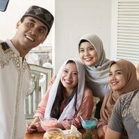 dari-masa-ke-masa-ini-dia-beberapa-tradisi-yang-selalu-dipersiapkan-jelang-lebaran