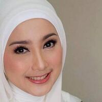 belum-nikah-lagi-desy-ratnasari-punya-syarat-bagi-yang-ingin-melamarnya