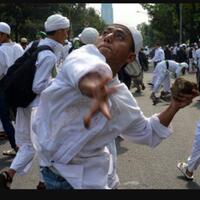 dosen-ugm-sebut-bercanda-posting-olok-olok-ade-armando