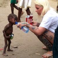 tren--cewek-cantik--bertato--di-mata-pria-semakin-menarik-atau-sebaliknya-ya