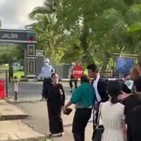 viral-jemaat-gereja-di-ambon-diusir-aparat-lanud-pattimura-hanya-gara-gara-sepatu