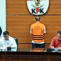 kpk-tahan-mantan-dirjen-hotikultura-kementan-hasanudin-ibrahim