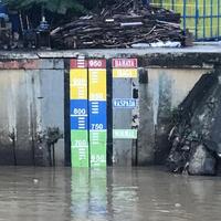 pintu-air-pasar-ikan-siaga-1-warga-penjaringan-marunda-diminta-waspada