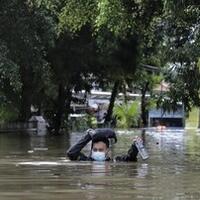 pdip-penghargaan-untuk-dki-tak-guna-warga-masih-kebanjiran
