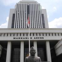 pakar-hukum-ui-nilai-vonis-ma-yang-bebaskan-samin-tan-rusak-akal-sehat