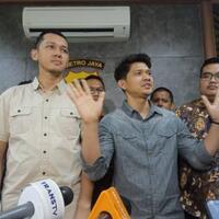 ga-bisa-tahan-emosi-beberapa-artis-ini-harus-berurusan-dengan-polisi
