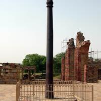 pilar-besi-delhi---tidak-rusak-setelah-1600-tahun