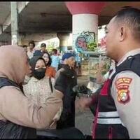 tak-terima-ditegur-polisi-mahasiswi-gigit-polisi-dan-coba-rebut-senjata-api