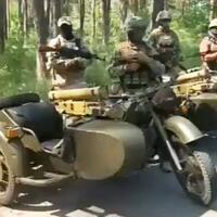 tentara-ukraina-yang-kreatif-memasang-senjata-anti-tank-pada-sidecar-sepeda-motor